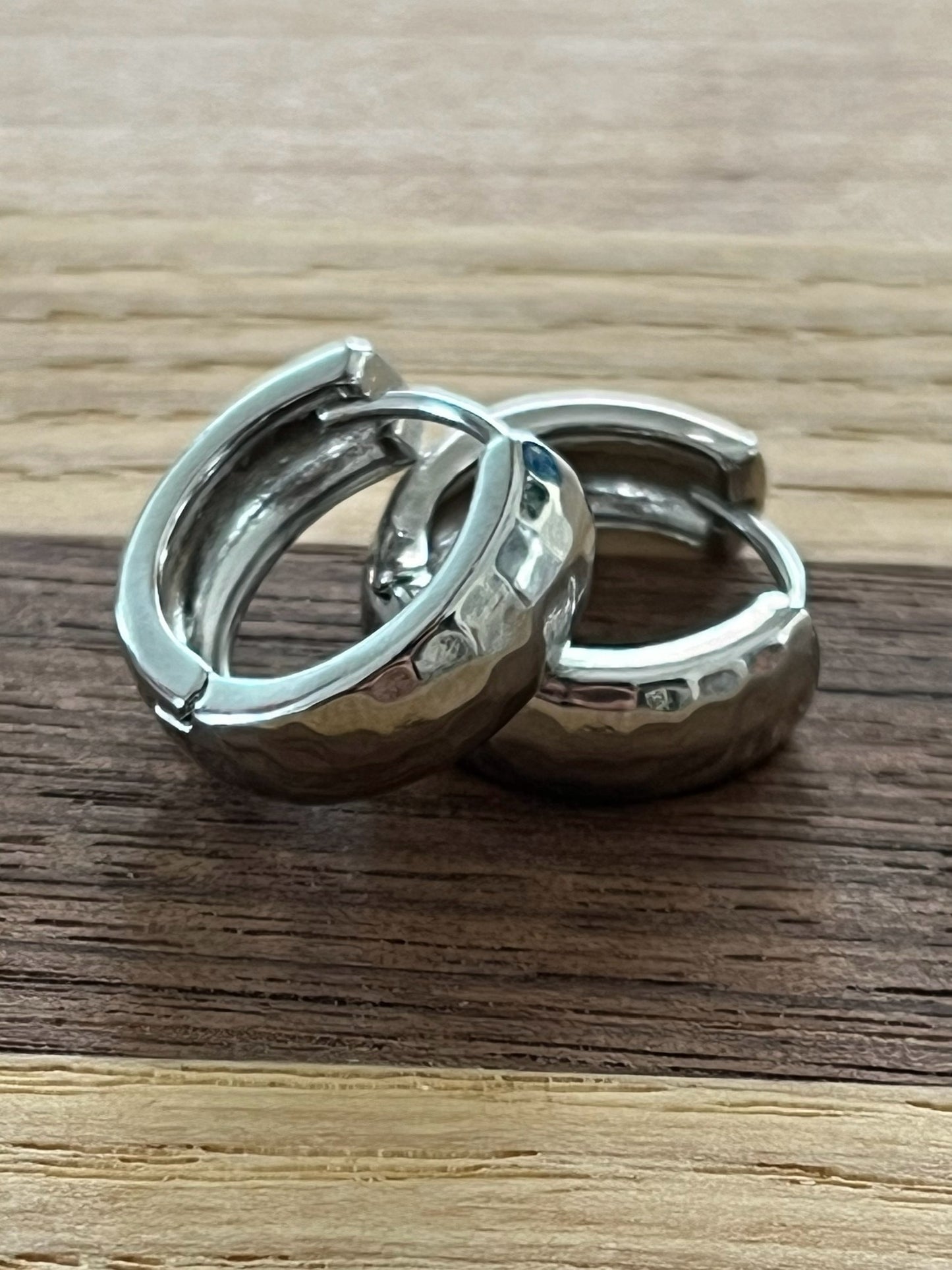 Chunky Hammered Huggie