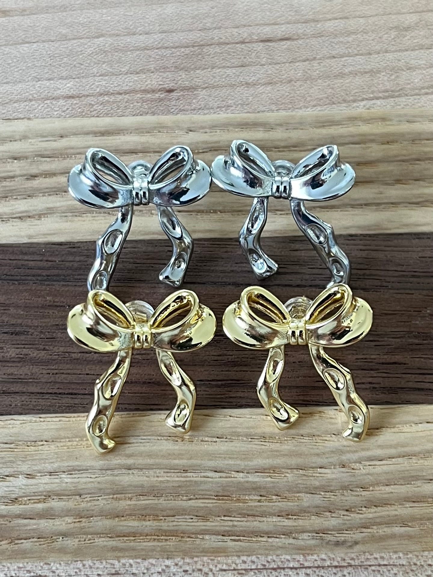 Textured Bow Stud
