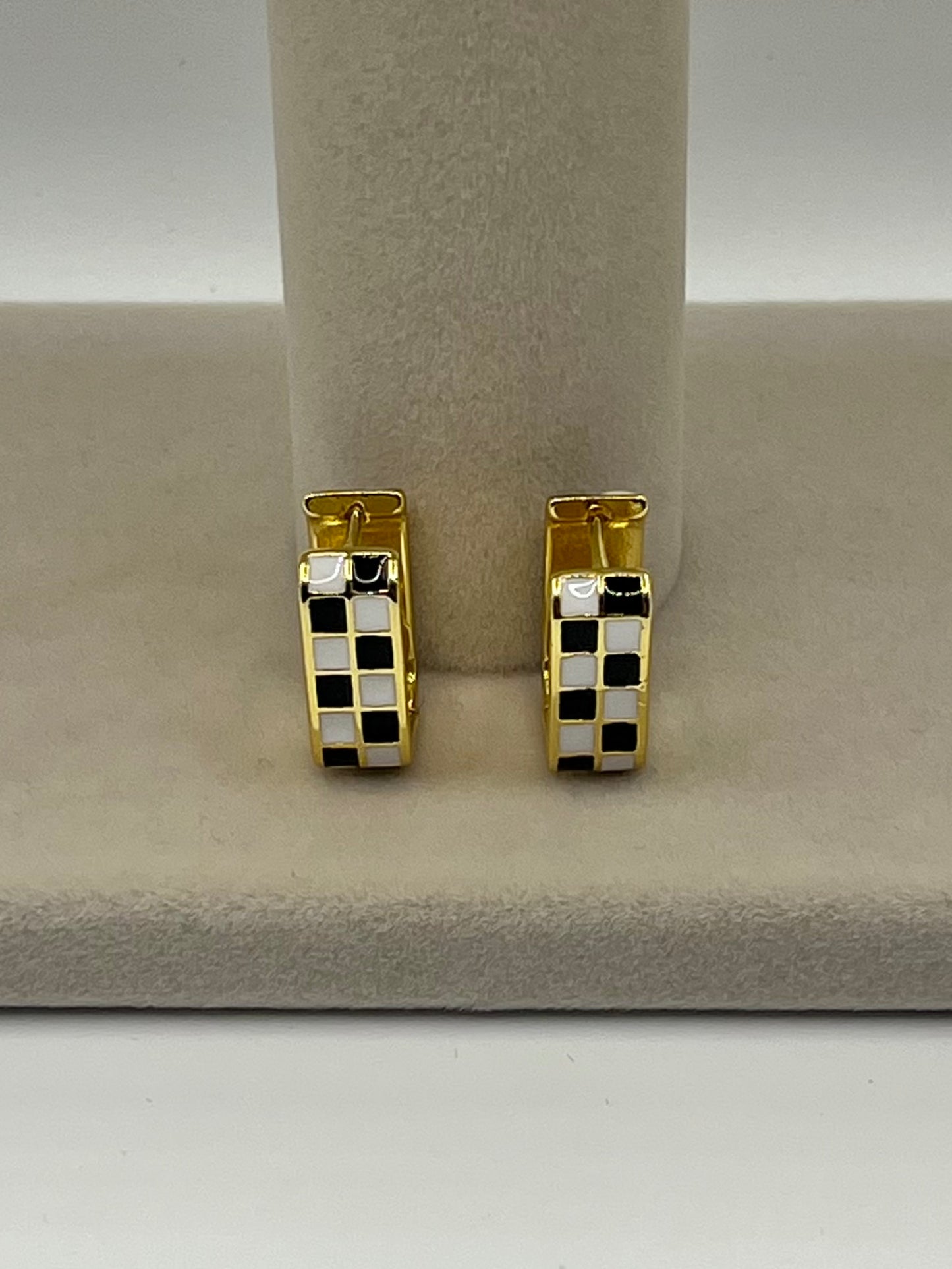 Rectangular Checkered Enamel Huggie
